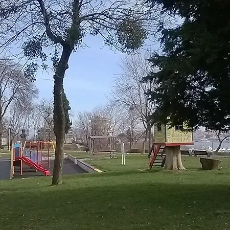 아파트 Roma Monna 네세부르