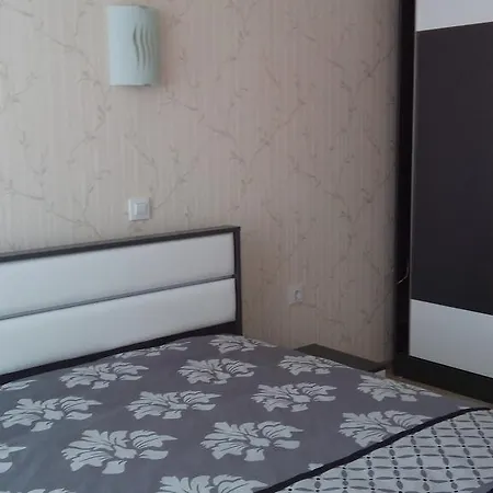 Roma Monna 네세부르